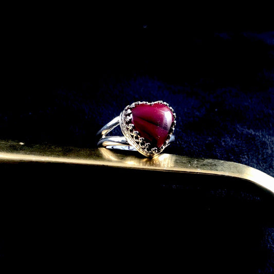 Queen of Hearts Rosarita Ring: Size 9